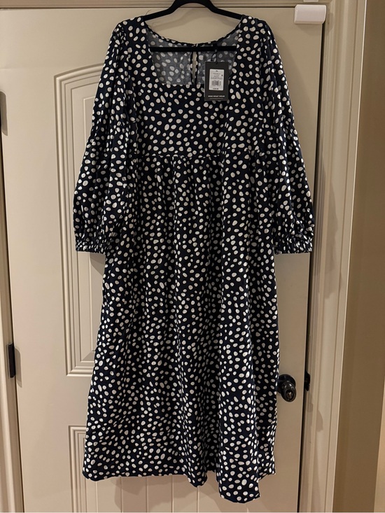 Who What Wear Dresses & Skirts - NWT Who What Wear Black and White Polka Dot Maxi Dress